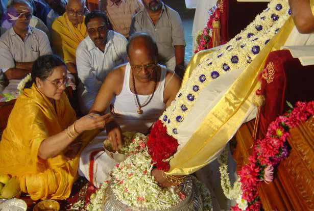 Pratyaksha Pada Puja